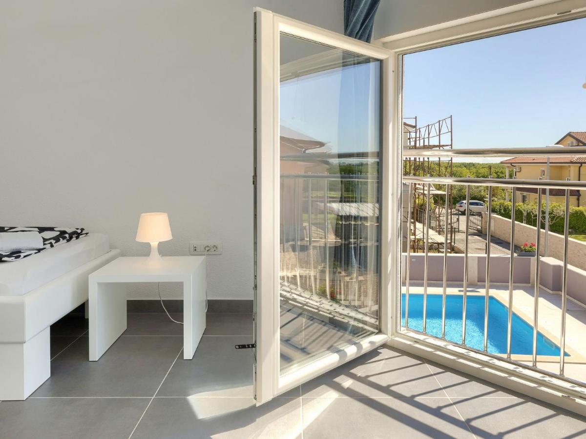 Holiday Home Villa Gocci By Interhome Kmeti Exterior photo