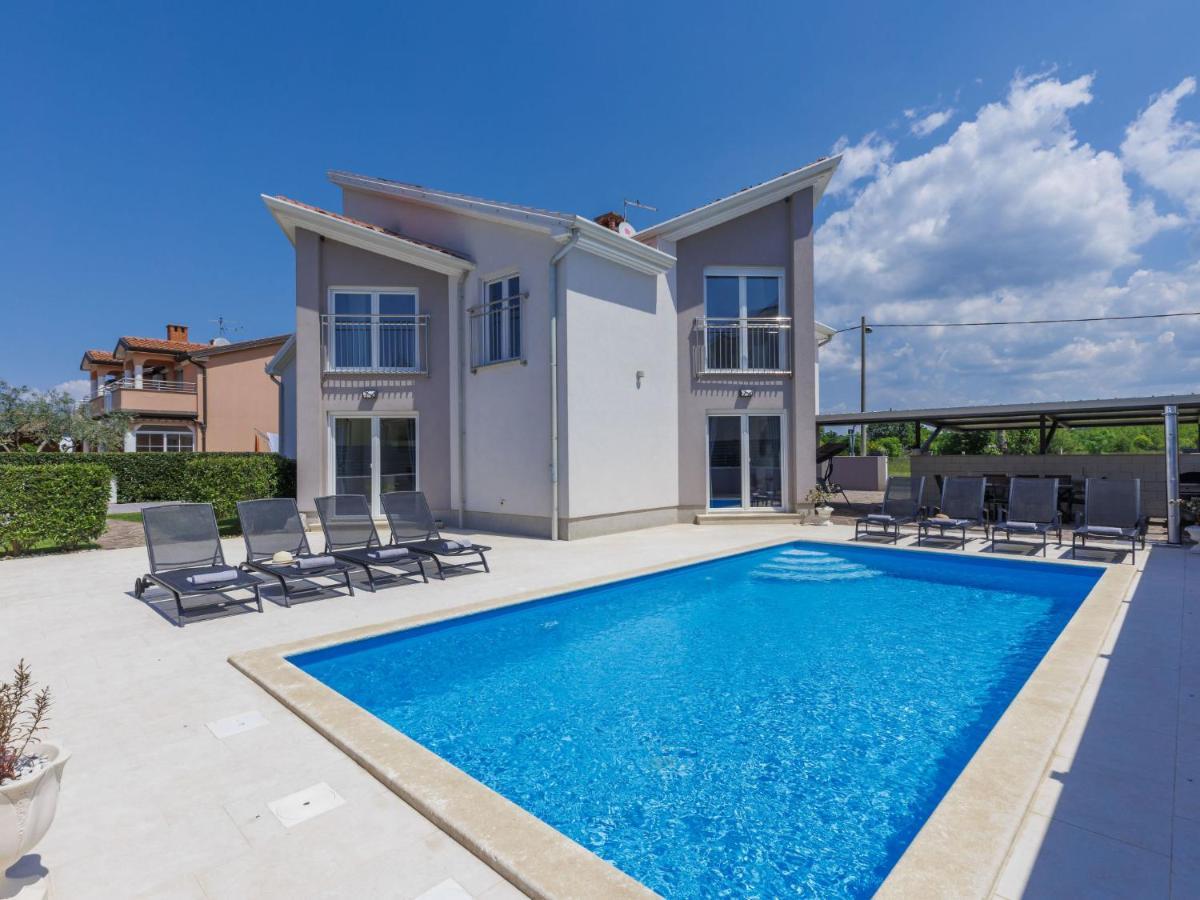Holiday Home Villa Gocci By Interhome Kmeti Exterior photo