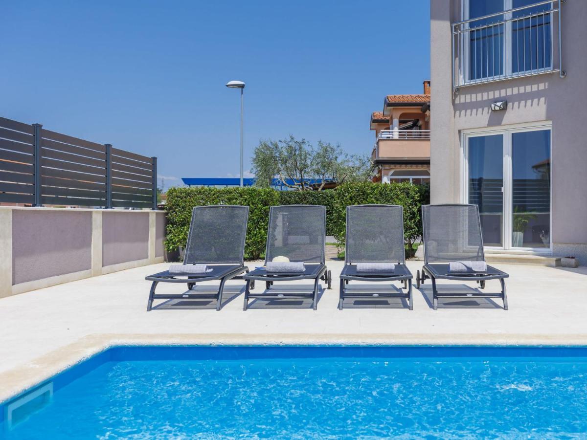 Holiday Home Villa Gocci By Interhome Kmeti Exterior photo